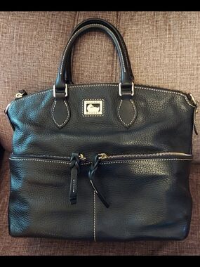 Dooney & Bourke Black Leather Handbag with Contrast Stitching